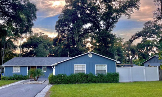 Brandon Casa | Beautiful Boho style Villa in the Tampa area