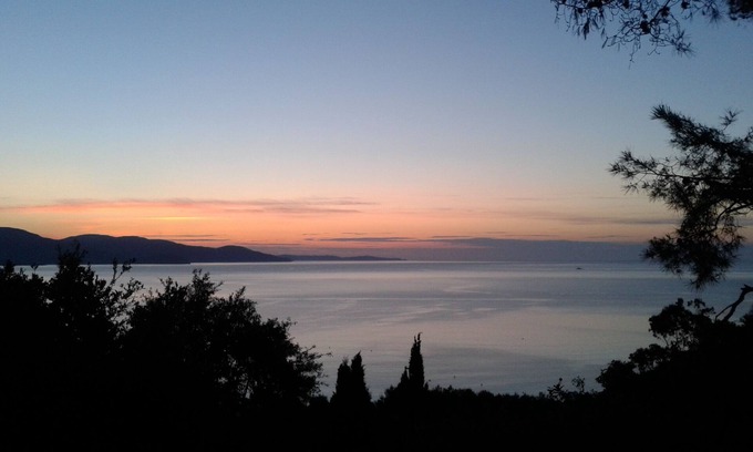 Cap Benat Casa | Bonita, luminosa y soleada casa Domaine du Gaou Bénat con vistas panorámicas al mar