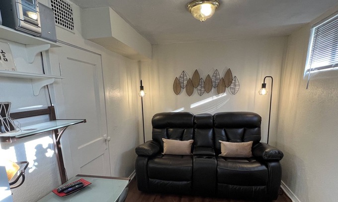Syracuse Apartamento | Beautiful brand new one bedroom close to area hospitals & university!