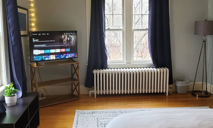 West Hartford Casa | Beautiful Brick Tudor Boasting Yoga Room, Coffee Lounge, Near Shopping & Dinning