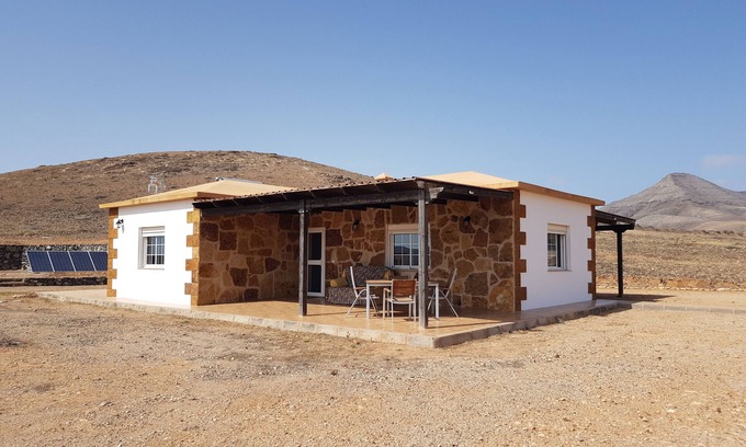 Puerto del Rosario Casa | Precioso bungalow con vistas a la montaña.