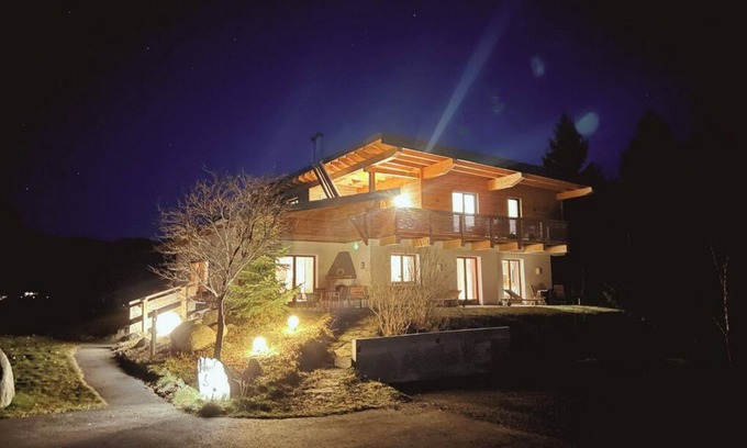 Reith bei Kitzbuehel Chalet De Esquí | Hermoso chalet de uso individual con una vista maravillosa y cama de pino