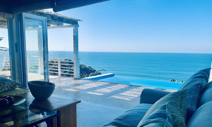 Salt Rock Casa | Beautiful Californian style Beach House overlooking the Indian Ocean.