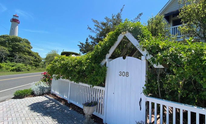 Cape May Point Casa | Beautiful Cape May Point Home with Lighthouse and Pond Views