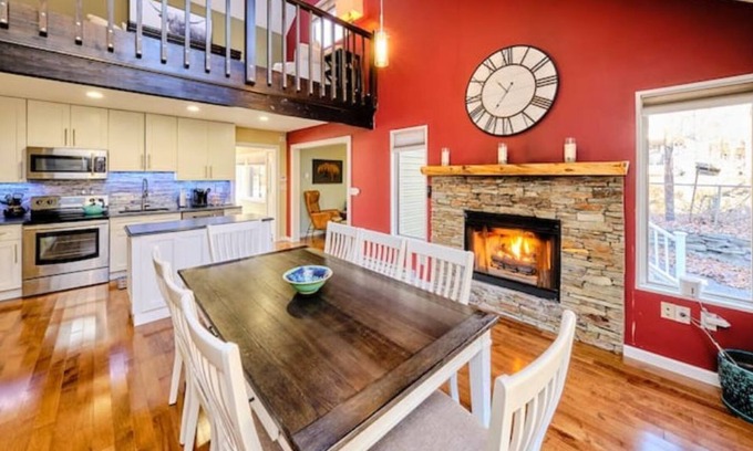 Lackawaxen Chalet De Esquí | Beautiful chalet in the Poconos