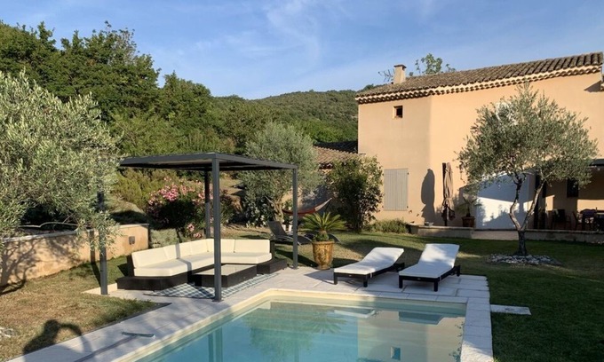 Saint-Thome Casa | Carácter hermosa en el sur de Ardèche Saint Thomé, piscina privada