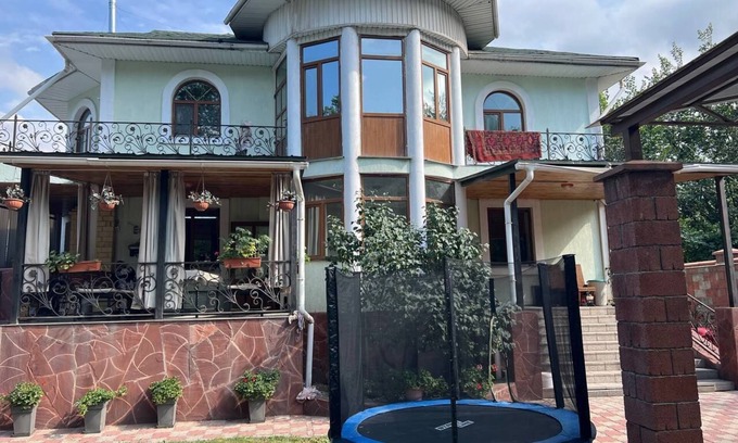 Almaty Casa | Beautiful Classic Home!