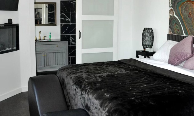 Weatherford Cabina | Beautiful comfy romantic cabin with great sunset views