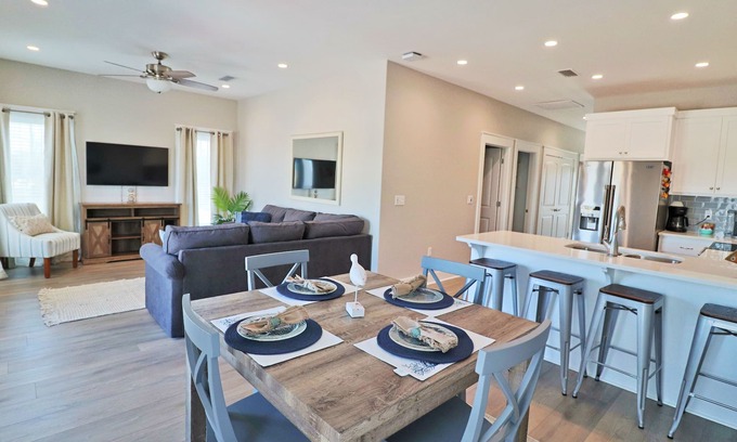 Port St. Joe Apartamento | Beautiful condo in walking distance to both the town center and the Bay!