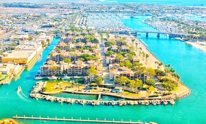 Marina Pacifica Condominio | Beautiful Condo over looking Marina , Park your car and walk....