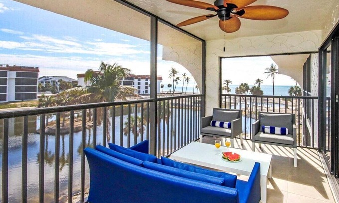Sanibel Condominio | Beautiful condo overlooking lagoon, pool and beach on Sanibel Island - Pointe Santo #B33
