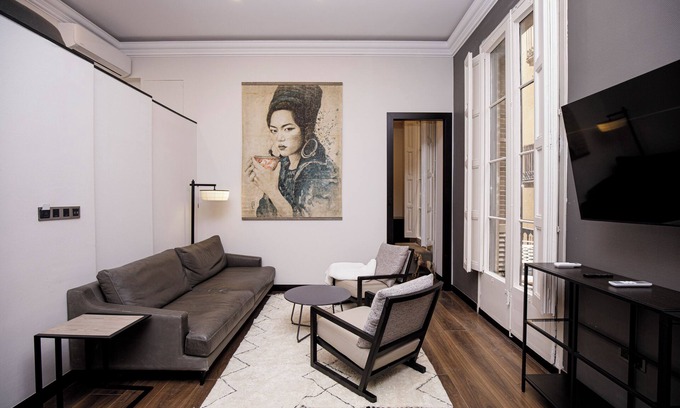 Eixample Apartamento | beautiful cosy apartment,19th century building,safe and very central location