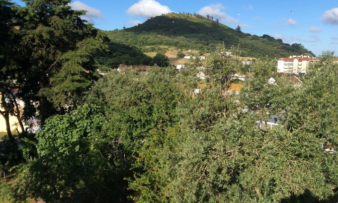 Mafra Casa | Hermosa casa de campo con vista a la montaña en Malveira