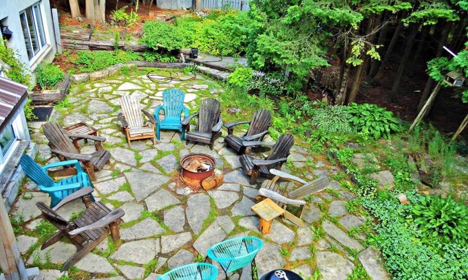 Chatsworth Cabaña | Beautiful Cottage - Sleeps 14+ Trails Sauna Fire pit No Neighbours