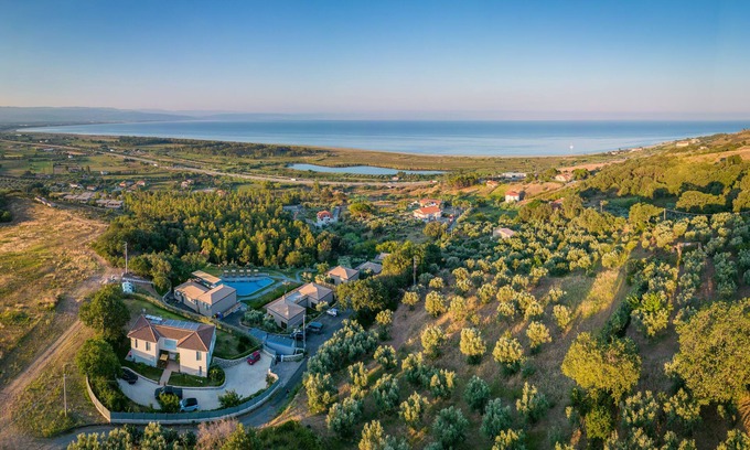 Gizzeria Cabaña | Beautiful cottages inside the nature