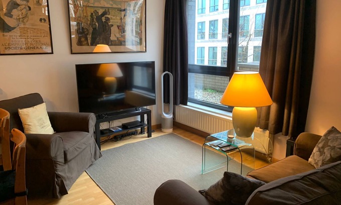Ixelles Apartamento | Beautiful cozy & spacious studio in a quiet street, close to EU parliament.