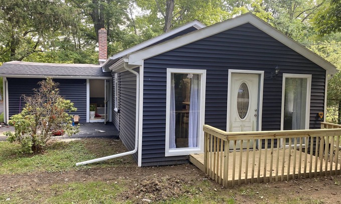 Poughkeepsie Casa | Beautiful creekside secluded cottage with canoeing on site. Pet friendly.