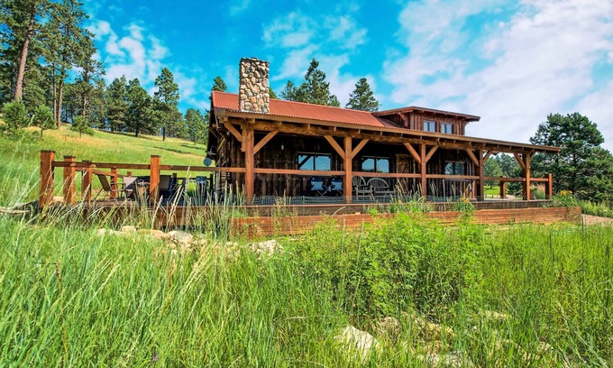 Colonial Pine Hills Cabina | Hermosa Madera Custom Cabin Capítulo en Hermosa Spring Creek Canyon!