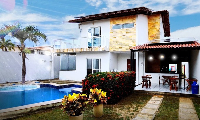 Sao Jose de Ribamar Casa | Beautiful Duplex Guest House or Vacation Rental in Praia do Meio/Araçagy