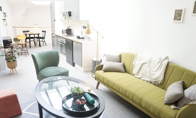 Hotel de Ville - Quinconces Apartamento | Beautiful duplex with A/C - Place du Palais