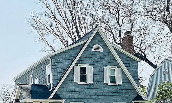 Western Springs Casa | Beautiful English Cottage in Historic Old Town