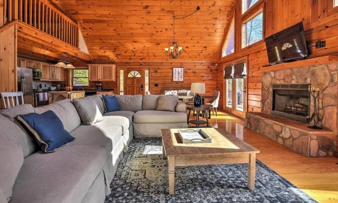 Tazewell Cabina | BEAUTIFUL ESCAPE | New Tazewell | LAKE+VIEWS