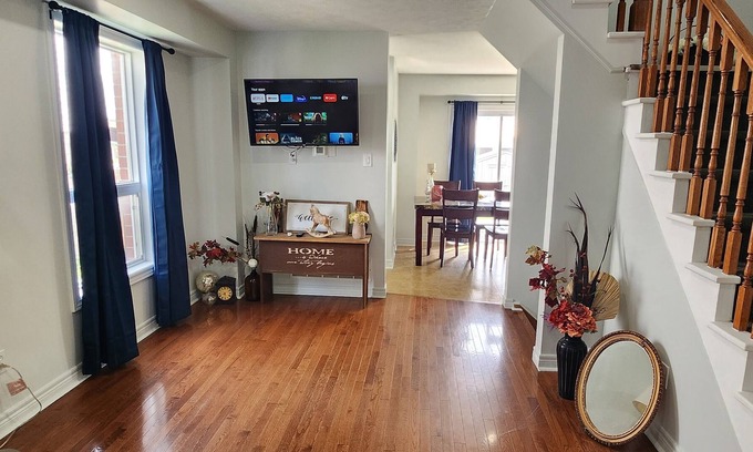 Owen Sound Casa | Beautiful family house in Desired neighborhood !!