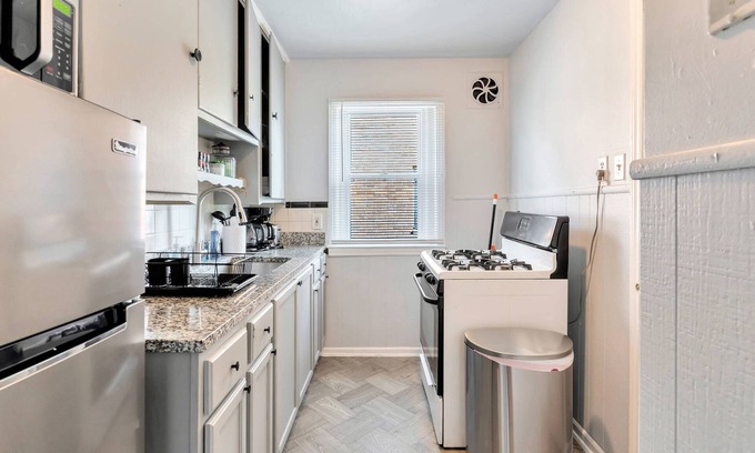 Detroit Apartamento | Beautiful Family Residence near Downtown Detroit