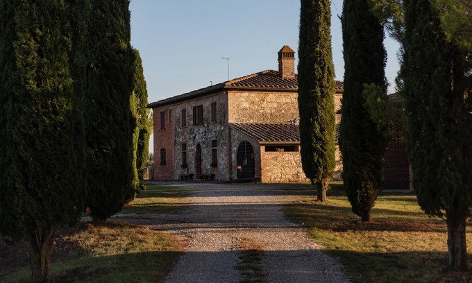 Siena Casa | Beautiful farmhouse nestled in very sweet hills just a few minutes from Siena