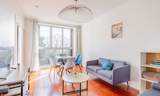 Saint-Cloud Apartamento | Beautiful flat 2 rooms near Paris/La Défense