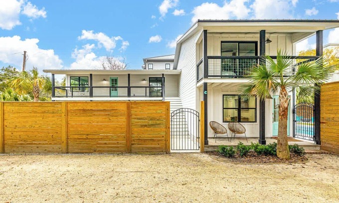 Saint Simons Island Apartamento | *Beautiful* Folly Flats Just STEPS from the BEACH!