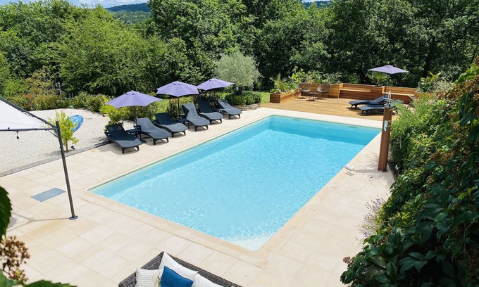 Cenac-et-Saint-Julien Casa | Hermosa casa recientemente renovada, con piscina privada y jardín
