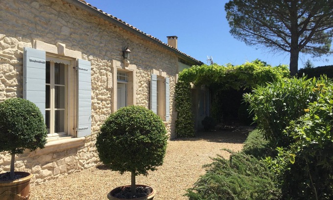 St.-Remy-de-Provence Casa | Hermosa villa de lujo renovada en St. Remy De Provence con piscina y WIFI