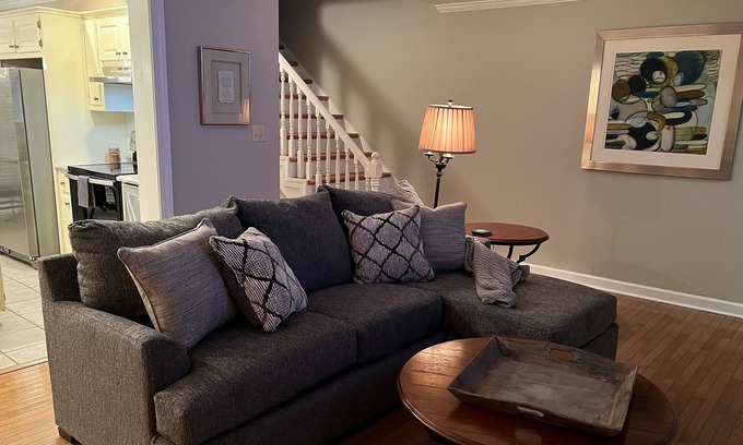 Jackson Casa | BEAUTIFUL FULLY FURNISHED WELL APPOINTED HOME IN NORTH JACKSON
