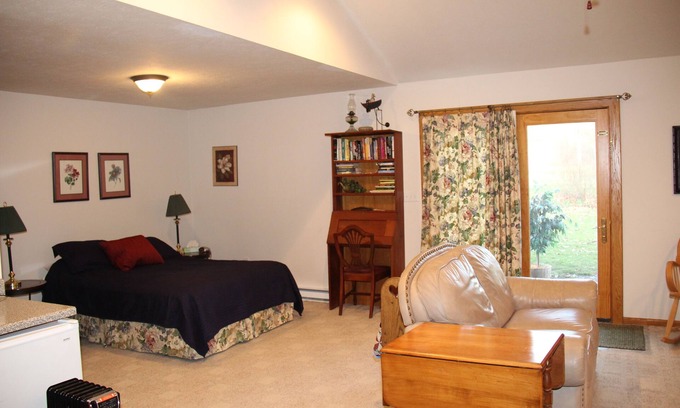 Norton Apartamento | Bello Jardín Apartamento fácil acceso a Akron, Cleveland y Amish Country