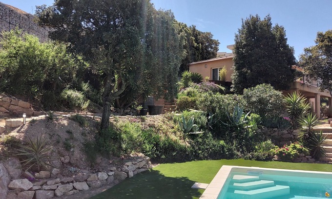Alata Apartamento | planta baja de villa (T2), a 10 minutos de Ajaccio, vista al mar, en el campo
