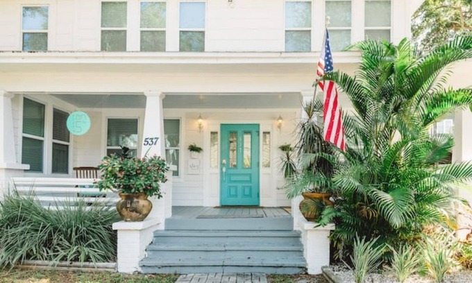 Historic Uptown Casa | Beautiful Historic Downtown St Pete Bungalow - 7BR!