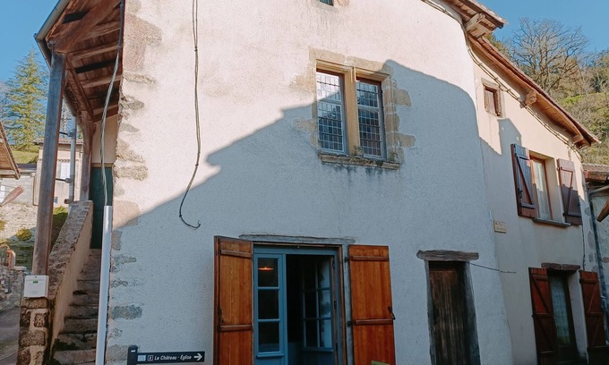 Confolens Casa | Beautiful Historic Holiday home with a chateau neighbour