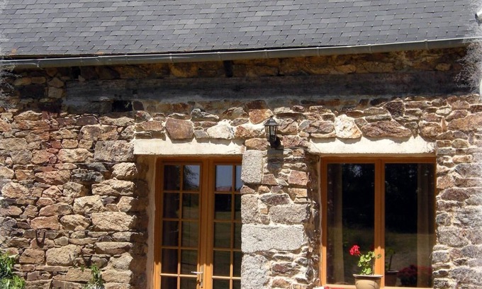 Pommerit-Jaudy Cabaña | Beautiful holiday cottage close to the stunning Pink Granite Coast