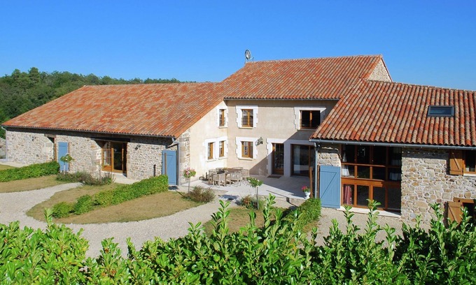 Roussines Casa | Bonita casa de vacaciones en Roussines con terraza privada