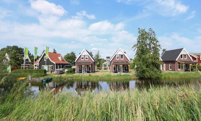Municipality of Nissewaard Casa | Beautiful holiday home with sauna