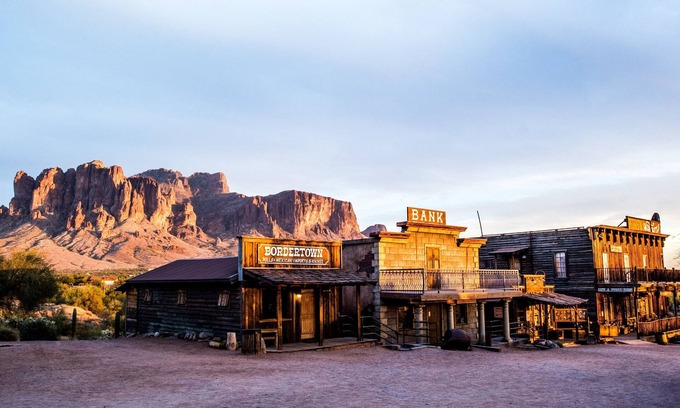 East Mesa Casa | Beautiful Home in East Mesa Arizona close to Superstition Mountains!