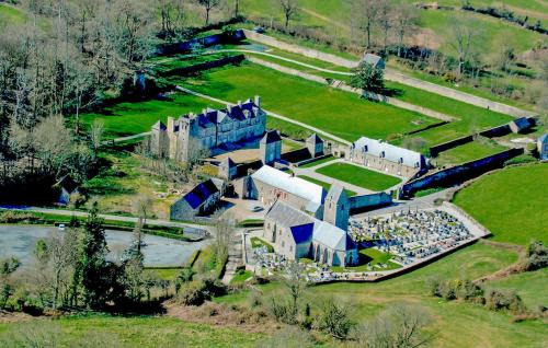 Gonneville-le-Theil Casa | Beautiful Home In Gonneville-Le-Theil