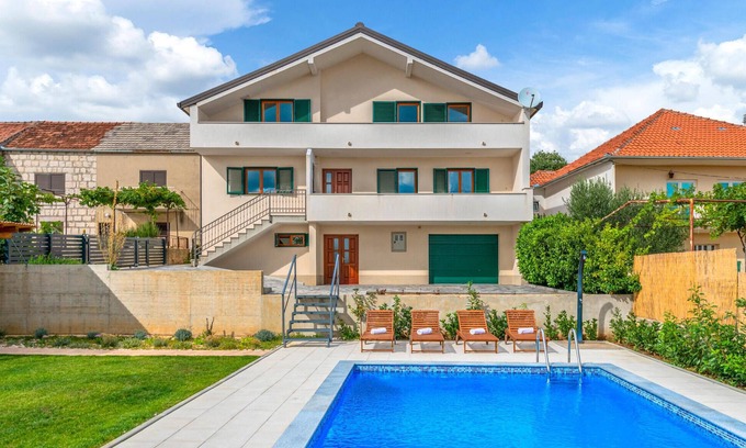 Imotski Casa | Bonita casa en Imotski con cocina