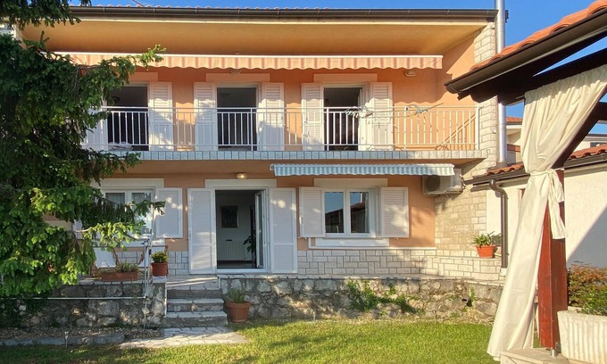 Rozmanici Casa | Hermosa casa en Kostrena