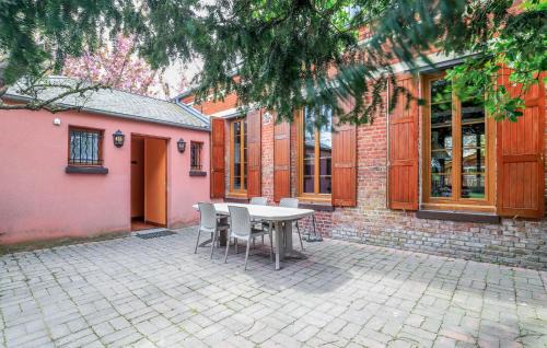 Le Crotoy Casa | Beautiful Home In Le Crotoy With Wifi