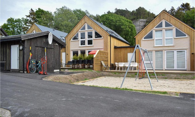 Ny Hellesund Casa | Beautiful Home In Søgne With Wifi