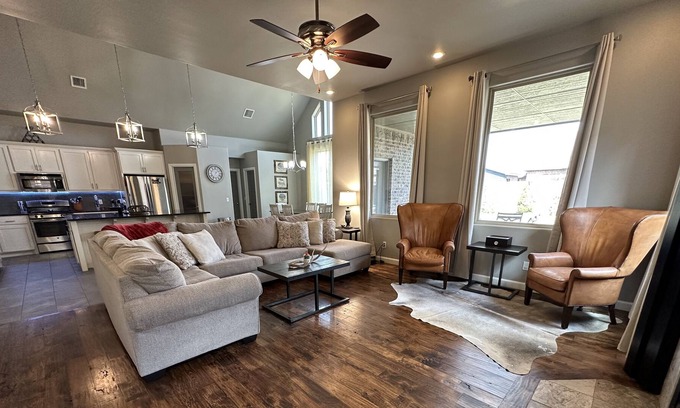 Wheatland Casa | Beautiful home in Southwest OKC