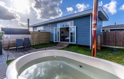 Vinkeveen Casa | Beautiful Home In Vinkeveen With Sauna