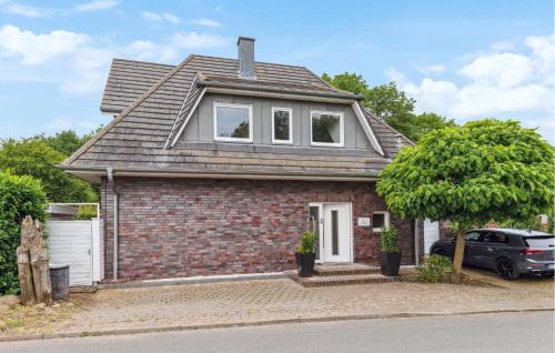 Diedrichshagen Casa | Beautiful Home In Warnemünde With Kitchen